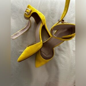 Women’s high heels closed Toe